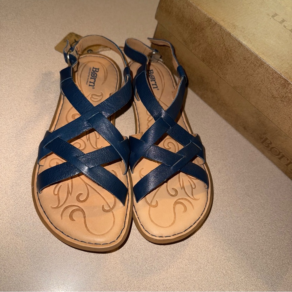 Born women’s size 9 M Eryka Blue Marine Fig - Picture 3 of 7